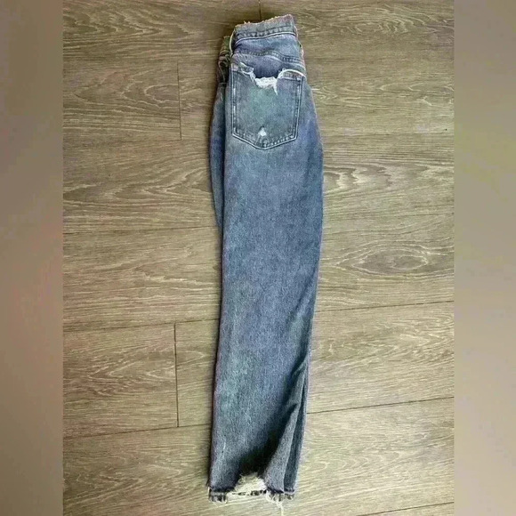 Abercrombie & Fitch High Rise Mom Jeans - short length - medium wash - 26 Short - Picture 5 of 10